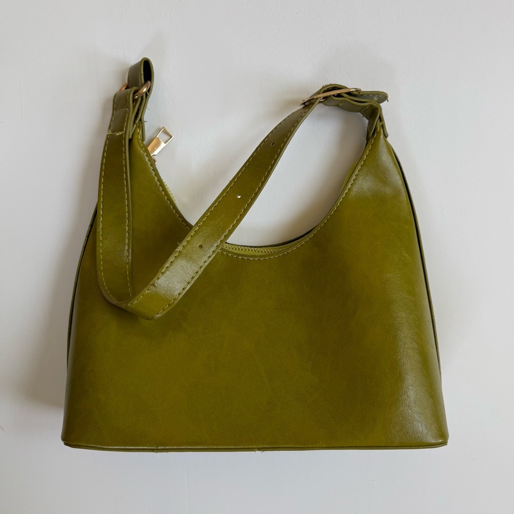 Green Minimalist Leather Shoulder Bag